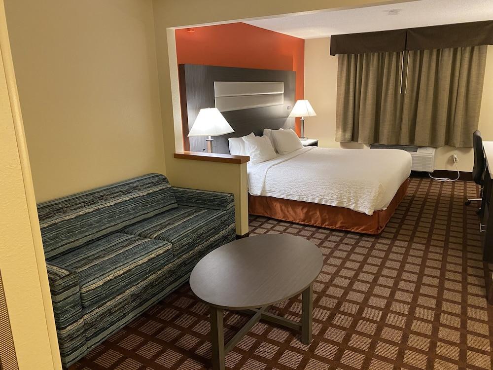 Americinn By Wyndham Hudson Exterior photo