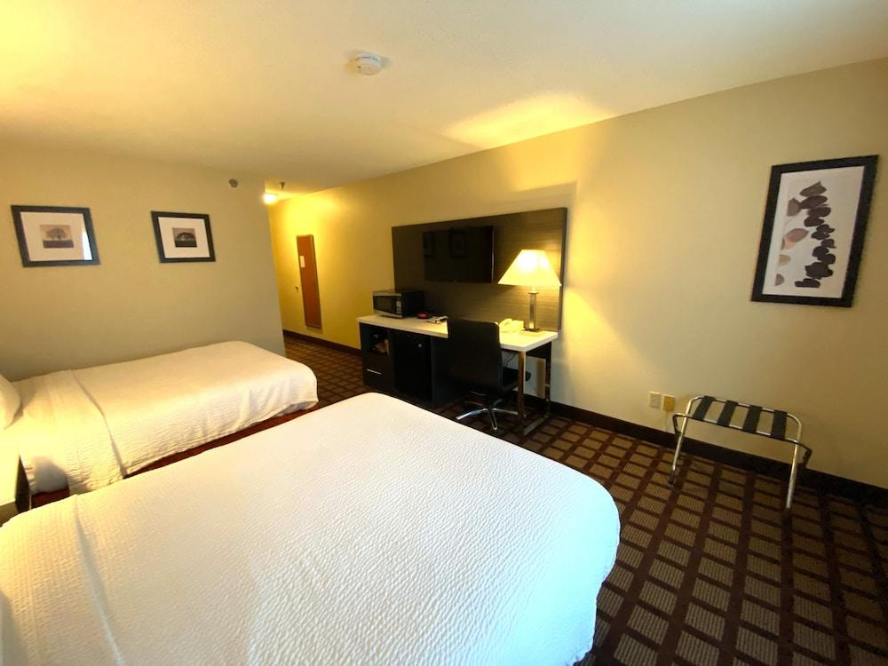 Americinn By Wyndham Hudson Exterior photo