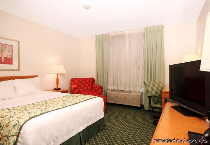 Americinn By Wyndham Hudson Room photo
