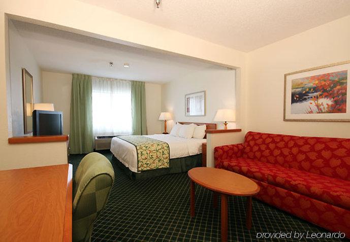 Americinn By Wyndham Hudson Room photo