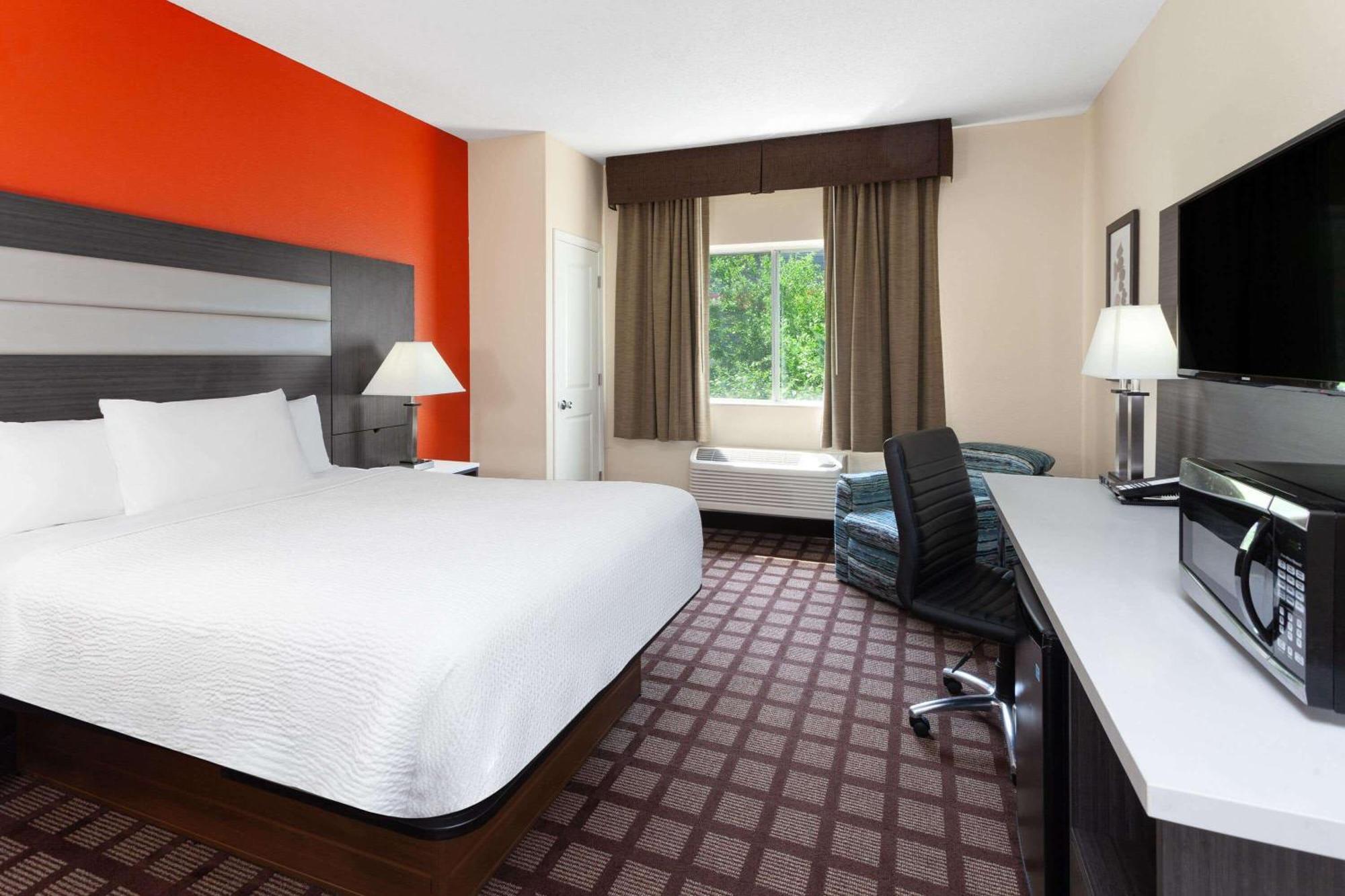 Americinn By Wyndham Hudson Exterior photo